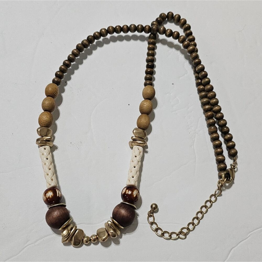 Chico's boho Wooden and Gold Tone Beaded Long Necklace New!